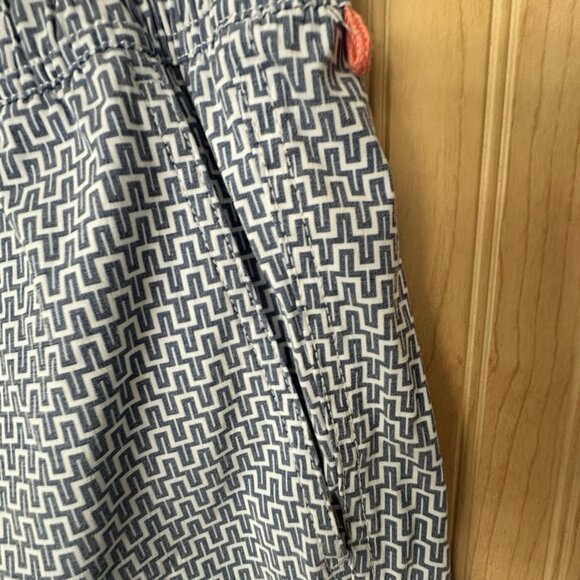 J. Crew Men's Flex 6" Swim Trunks Shorts Pockets Geometric Maze Print Size M - Picture 3 of 7